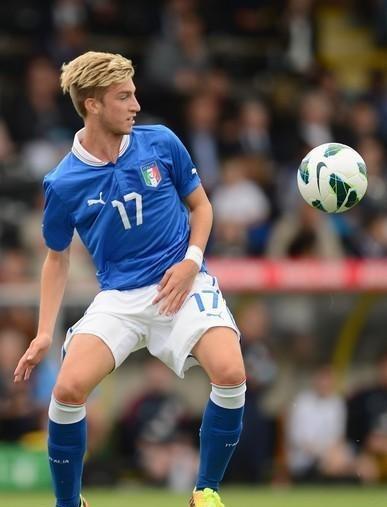 青春风暴:新一代天才球员的崛起故事的简单介绍 青春风暴:新一代天才球员的崛起故事的简单介绍